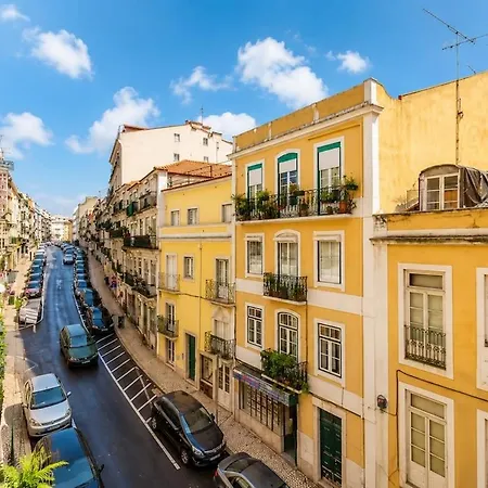 Spacious 3br Apartment, Metro At Door, Baixa Apartment *