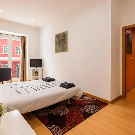 Spacious 3br Apartment, Metro At Door, Baixa Apartment