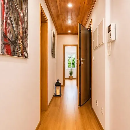 Spacious 3br Apartment, Metro At Door, Baixa Apartment Lisbon